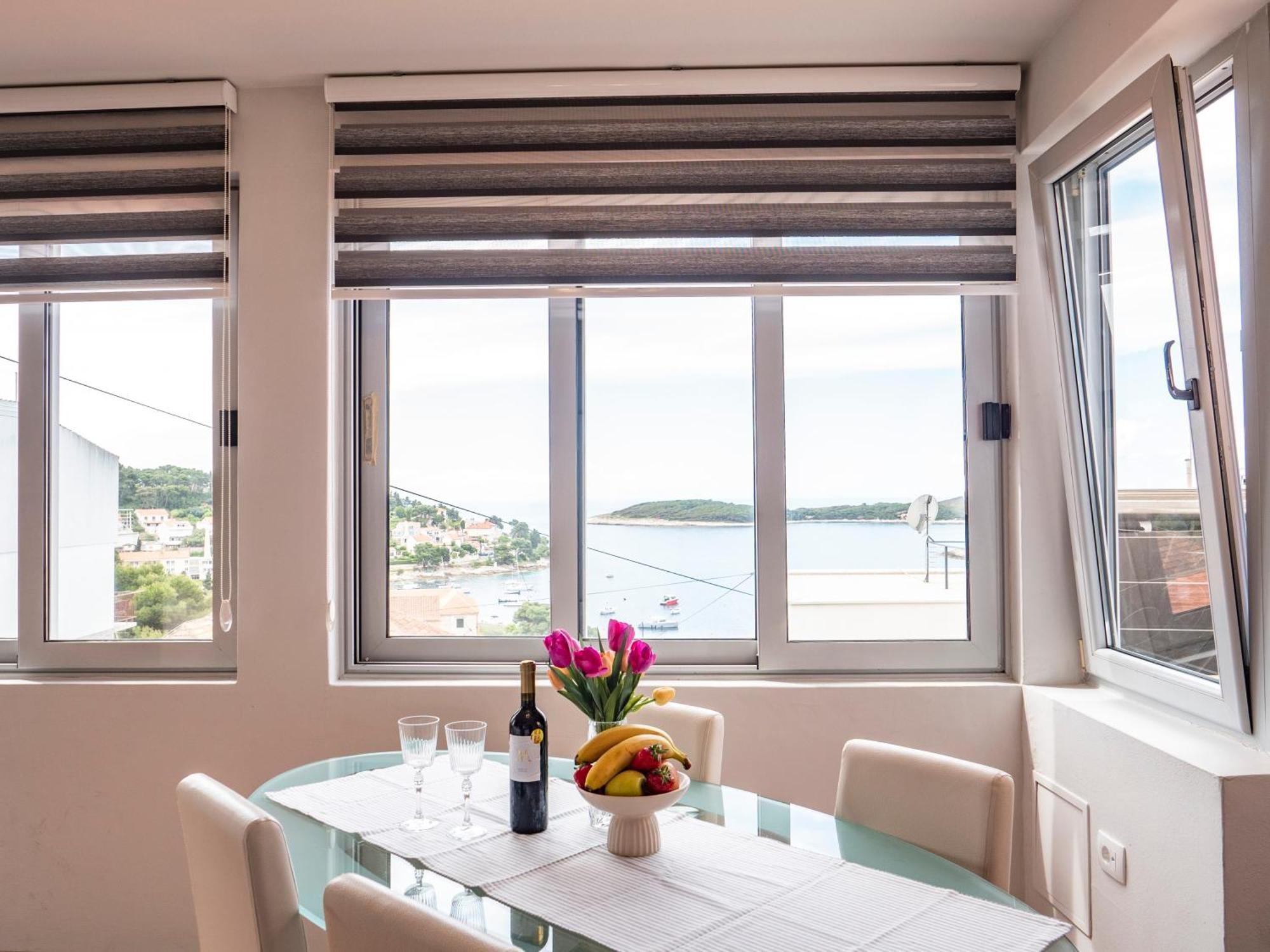 Apartment Jelka- Center Of Hvar Town Exterior foto